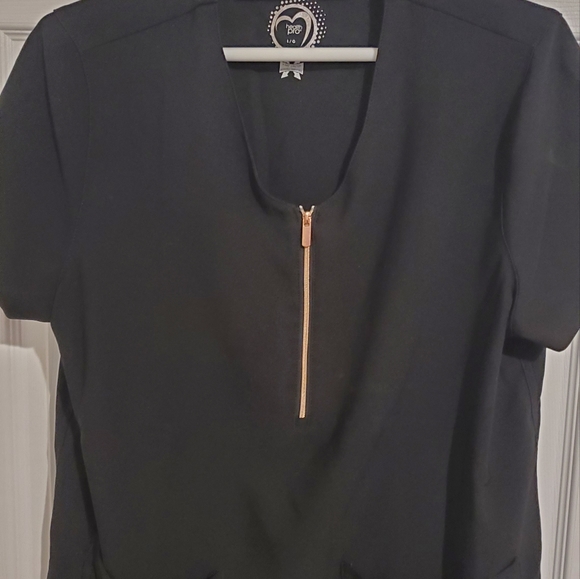 Fancy Scub Top - Picture 2 of 3